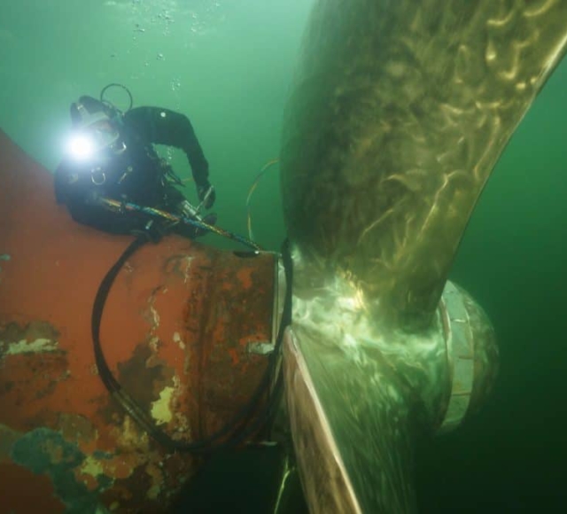 Propeller polishing (3)